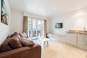 Modern Apartment a/c 1br-4p - With Balcony