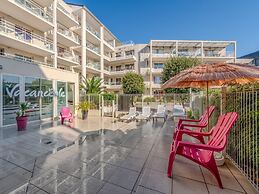 Ocean View Apartment, Retreat
