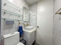 Exclusive Apartment with Private Terrace (1504)