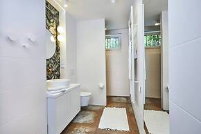 Comfortable Holiday Home, Pool, Sauna, Jacuzzi
