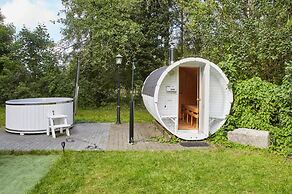 Comfortable Holiday Home, Pool, Sauna, Jacuzzi