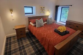3 Bed House - Sea Views, Balcony, Parking, Pets