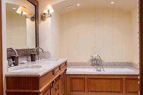 Spacious Apartment 4br/10p - Megeve Center