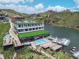 Roka Hotel