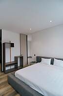 Roka Hotel