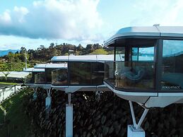 Roka Hotel