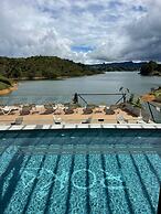 Roka Hotel