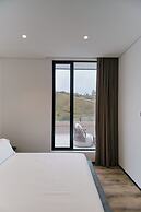 Roka Hotel
