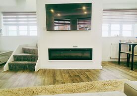 Spacious & Luxury 2BR Flat in Calverton