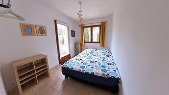 Relaxing Retreat Near Minerve