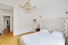 Luxury 2bdr/6p Apartment - Arc de Triomphe