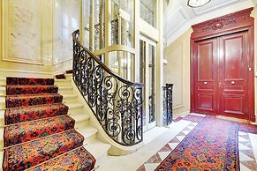 Luxury 2bdr/6p Apartment - Arc de Triomphe