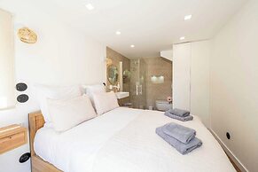 Superb Villa With Swimming Pool & Wellness Area