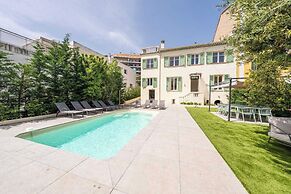 Superb Villa With Swimming Pool & Wellness Area