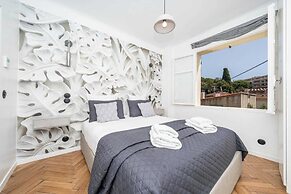 Superb Villa With Swimming Pool & Wellness Area