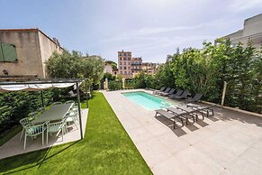 Superb Villa With Swimming Pool & Wellness Area