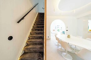 Superb Villa With Swimming Pool & Wellness Area
