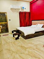 HOTEL THE SGS INN