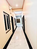 HOTEL THE SGS INN