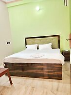 HOTEL THE SGS INN