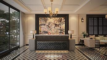 Grand Luxury Hotel