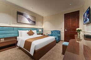 Grand Luxury Hotel
