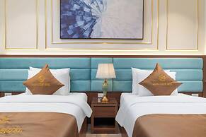 Grand Luxury Hotel