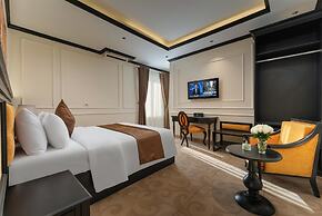 Grand Luxury Hotel