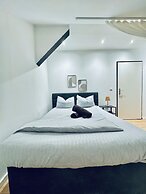 Comfortable Budget Room near Liesing