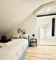 Comfortable Budget Room near Liesing