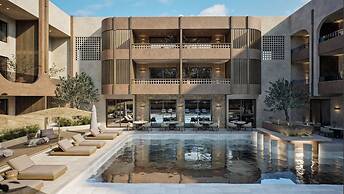 Aethra Hotel & Suites