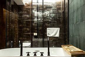 WUTA Designer Hotel