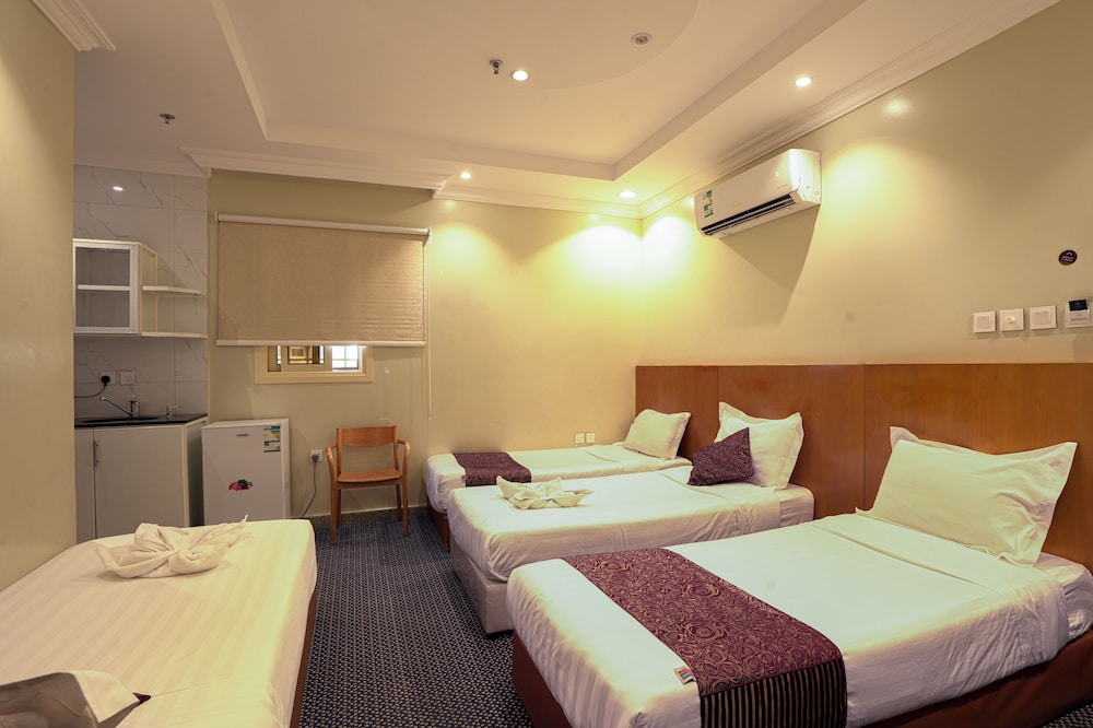 MG Crown Hotel 3