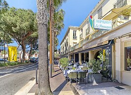 Family Apartment in Juan les Pins