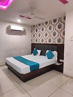 HOTEL LOTUS GOLD