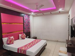 HOTEL LOTUS GOLD