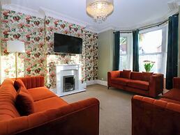 Curzon Heights
