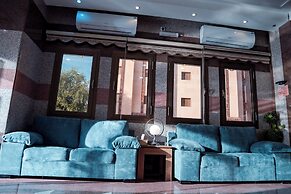 MG Crown Hotel 4