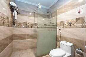 MG Crown Hotel 4