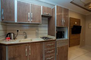 MG Crown Hotel 4