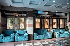 MG Crown Hotel 4