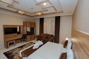 MG Crown Hotel 4