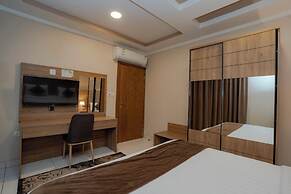 MG Crown Hotel 4