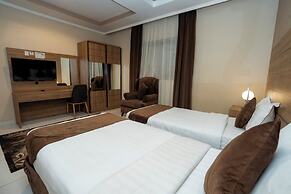 MG Crown Hotel 4