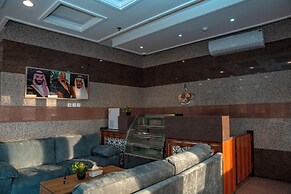 MG Crown Hotel 4