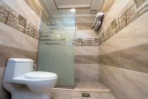 MG Crown Hotel 4