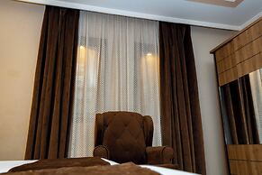 MG Crown Hotel 4