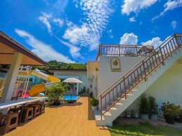 Le poulet poolvilla khanom