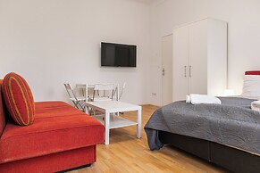 Modern 2BR Apartment Near Millennium
