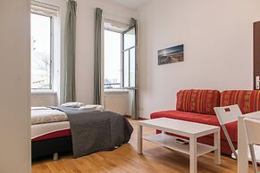 Modern 2BR Apartment Near Millennium